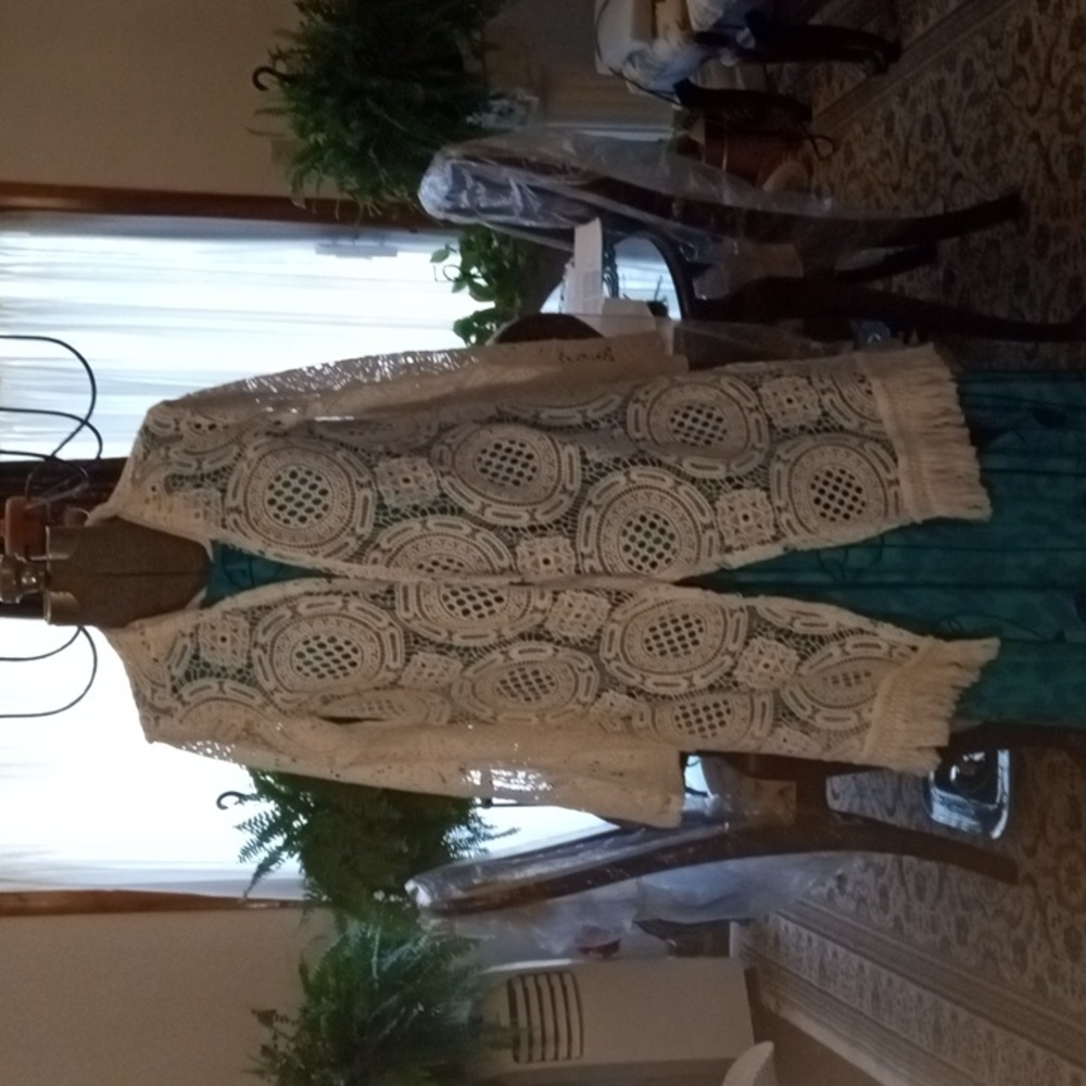 Lace coverlet
